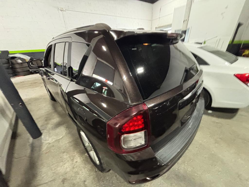 2014 Jeep Compass Latitude - Photo 8